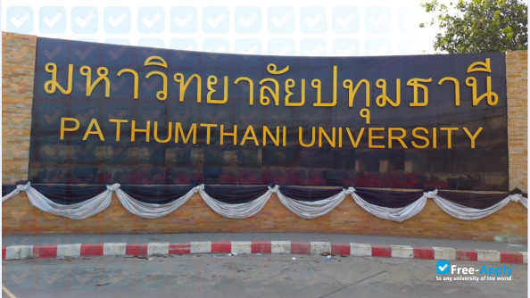 Foto de la Pathumthani University #3