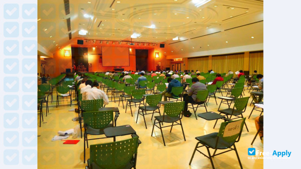 Pathumwan Institute of Technology photo #5