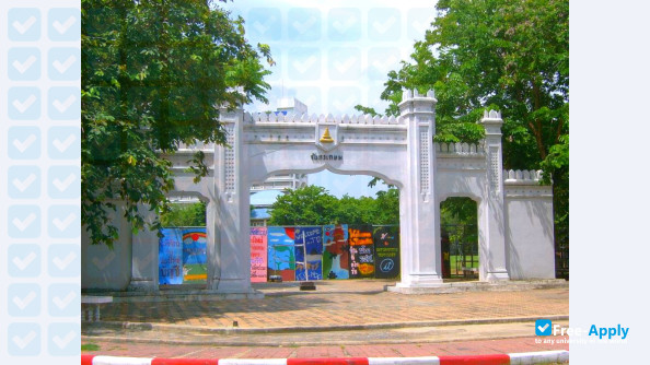 Foto de la Chandrakasem Rajabhat University #11