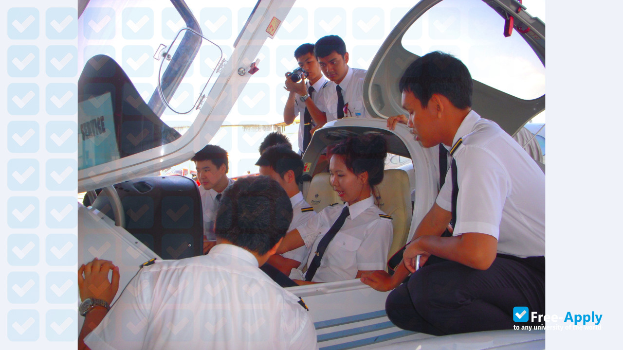 Rangsit University photo #10