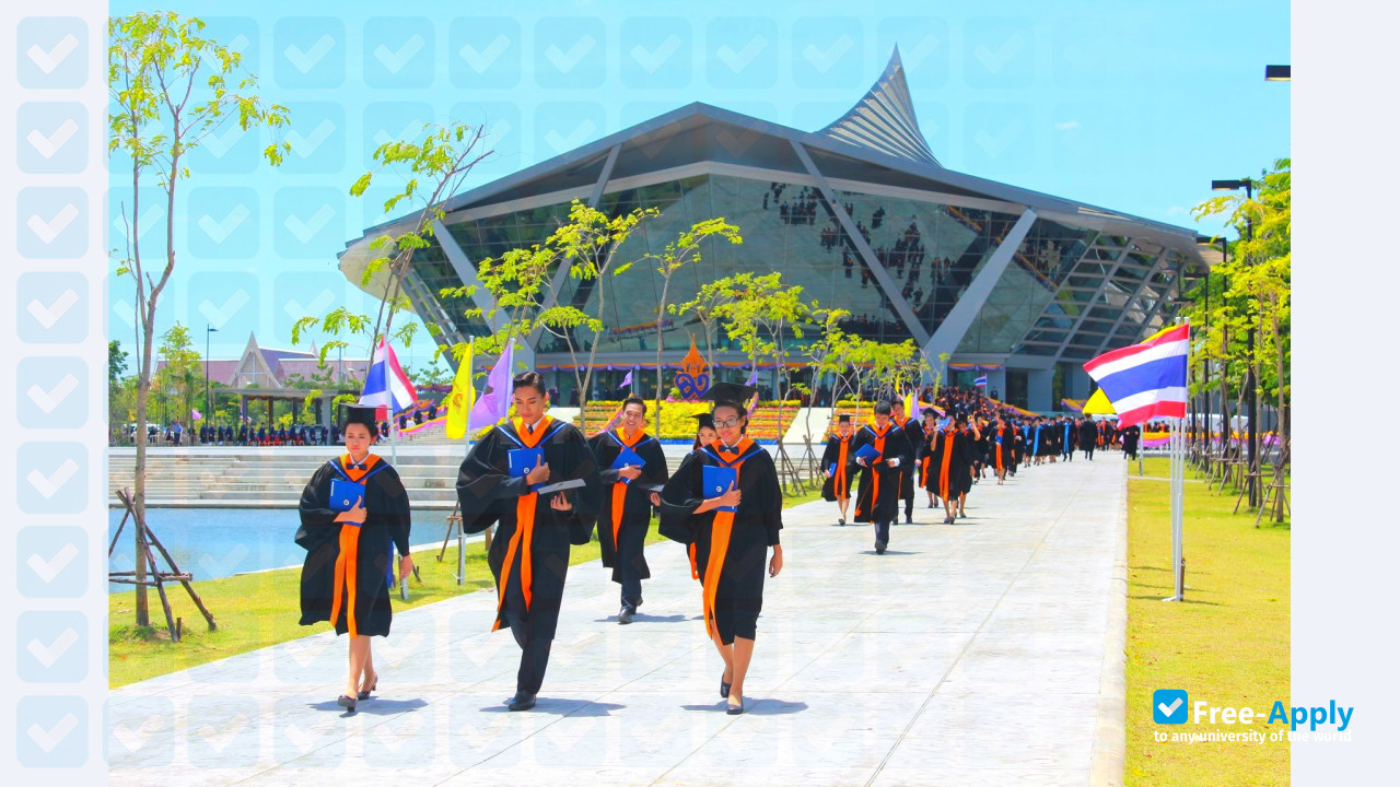 Foto de la Mahidol University #7