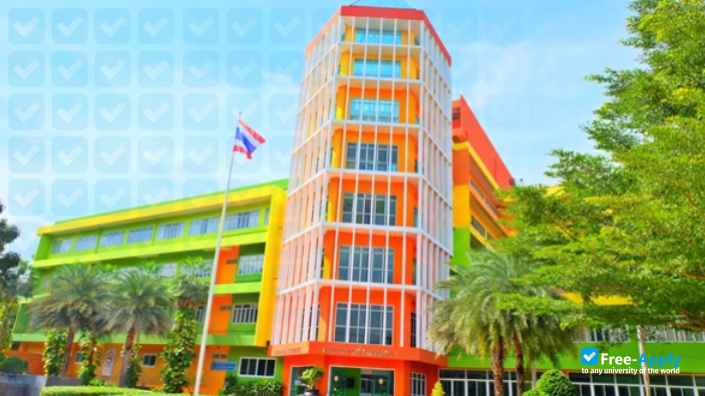 Muban Chom Bung Rajabhat University photo