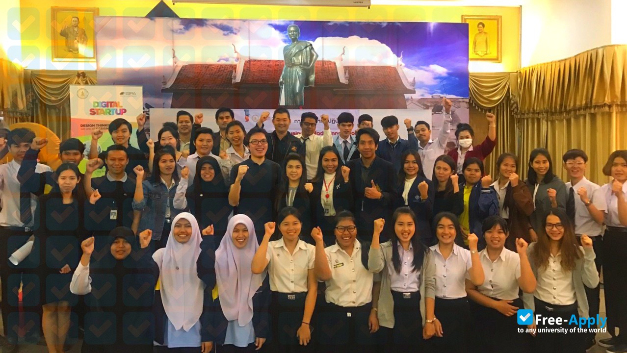 Foto de la Nakhonratchasima College #6