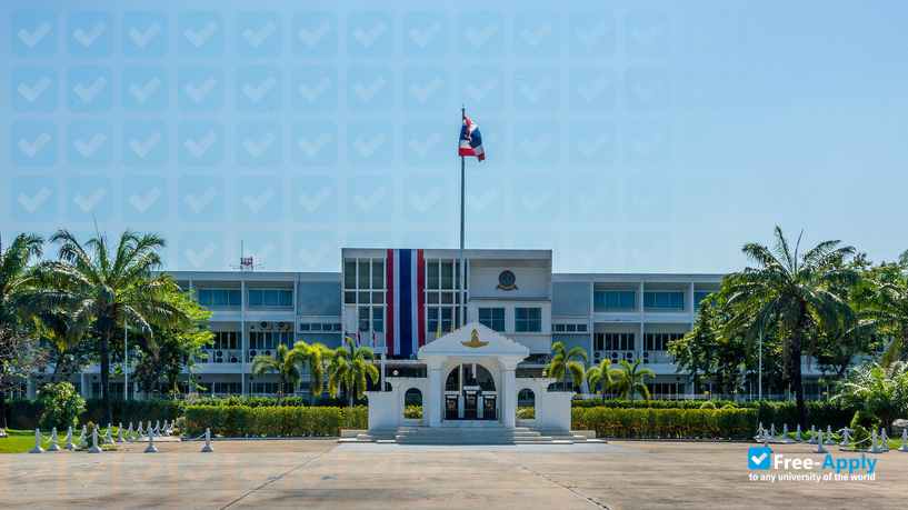 Photo de l’Royal Thai Air Force Academy #2