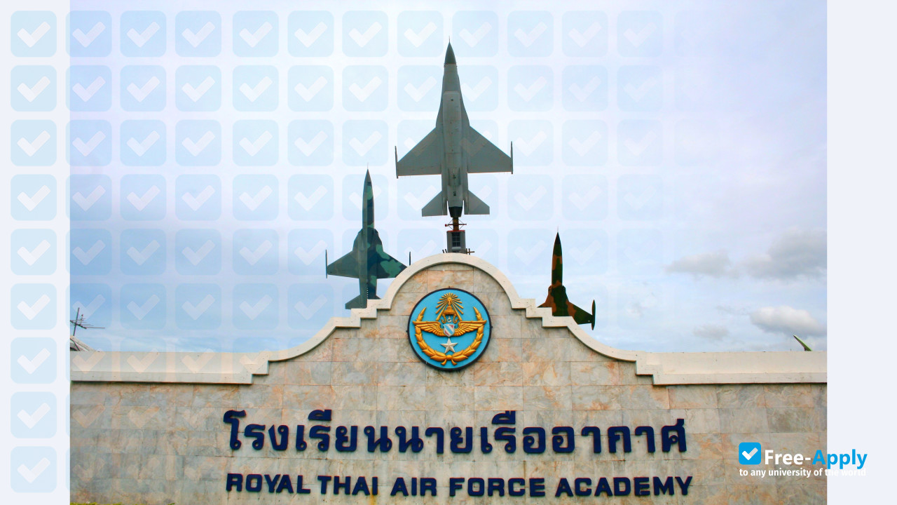 Photo de l’Royal Thai Air Force Academy #6
