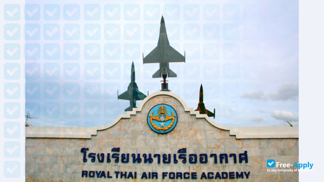 Foto de la Royal Thai Air Force Academy #5