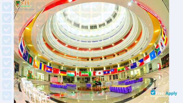 Foto de la Shinawatra University #7