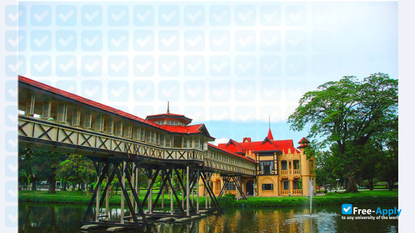 Фотография Silpakorn University