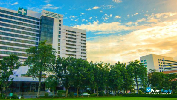 Srinakharinwirot University photo #8