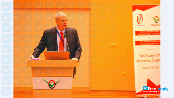 Photo de l’Al Ain University of Science & Technology #6