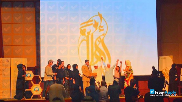 Al Ghurair University photo #4