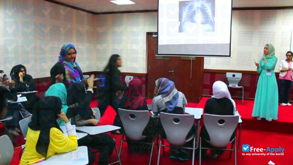 Dubai Medical College for Girls фотография №4