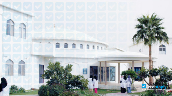 Dubai Medical College for Girls фотография №5