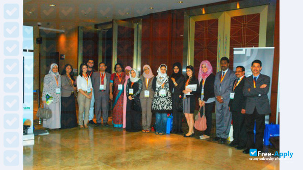 Dubai Pharmacy College photo #3