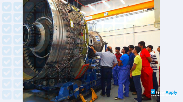 Emirates Aviation University photo #2