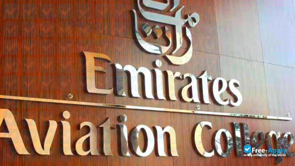 Emirates Aviation University photo #5