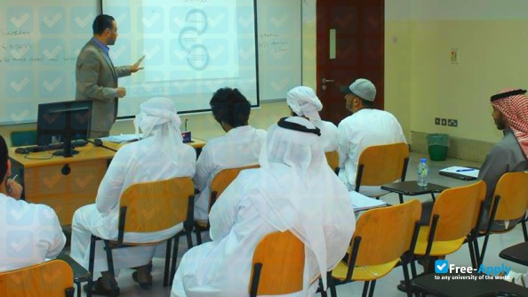 Foto de la Emirates College of Technology #4