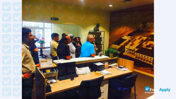 Institute of Management Technology Dubai photo #5