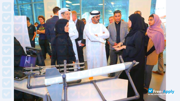 Khalifa University photo #10