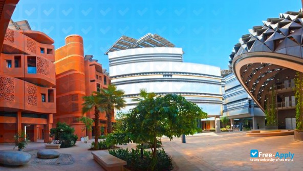 Foto de la Masdar Institute of Science & Technology #1