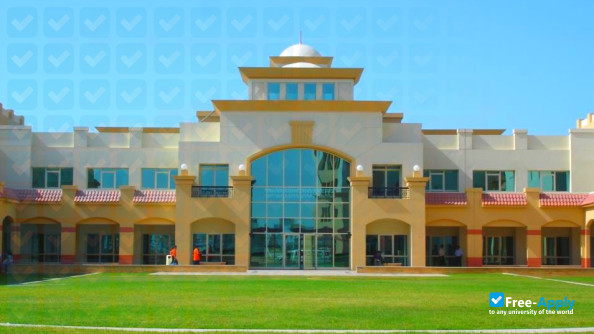 Photo de l’Saint Petersburg State University of Engineering & Economics ENGECON Dubai #4