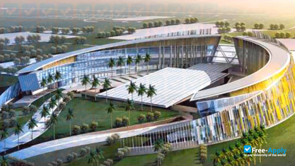 Foto de la United Arab Emirates University #8