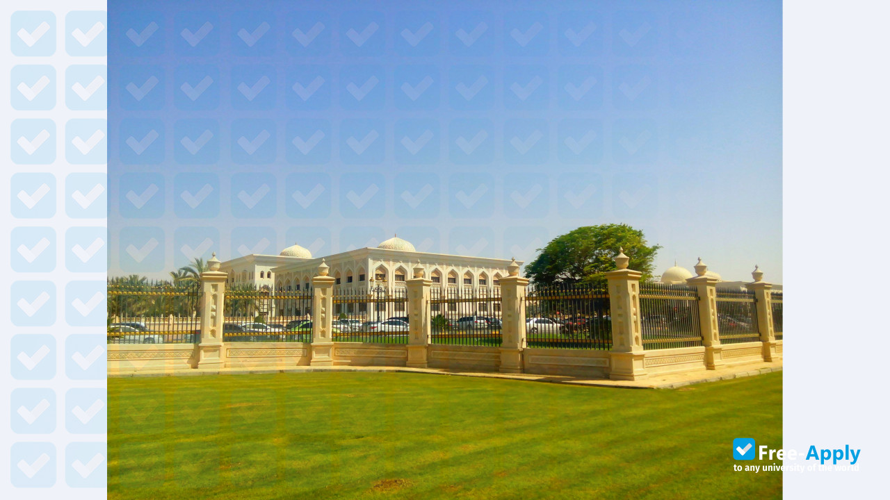 Foto de la University of Sharjah #7