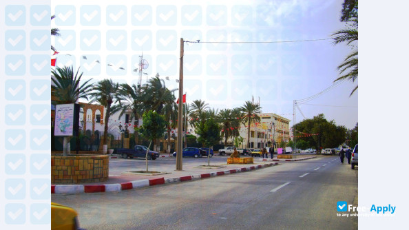 Foto de la University of Manouba Higher Institute of Sport and Physical Education of Ksar Saïd #3