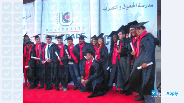 Foto de la Central School of Law and Management #2