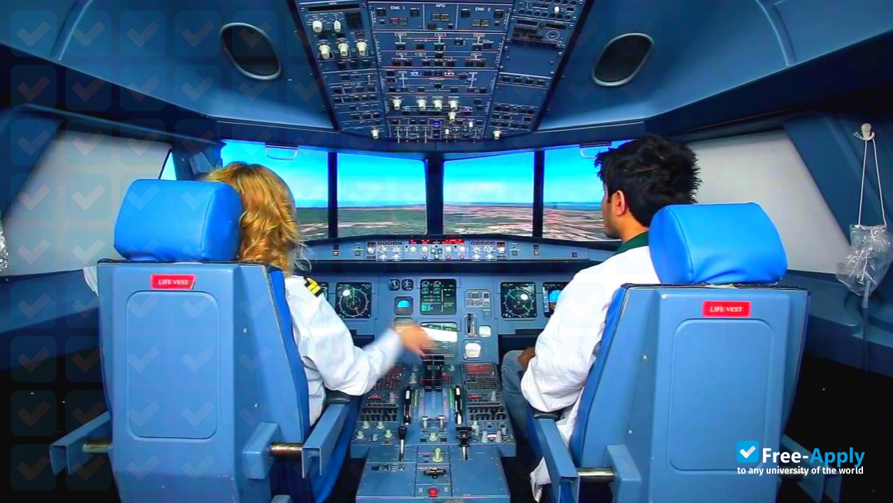 University of Aeronautics and Technologies photo