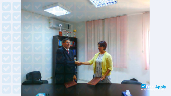 Photo de l’University of Carthage Higher Institute of Applied Languages ​​and Computer Science of Nabeul #3