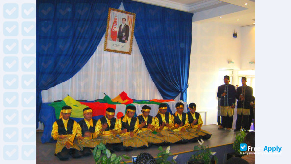 Higher Institute of Islamic Civilization of Tunis photo #6