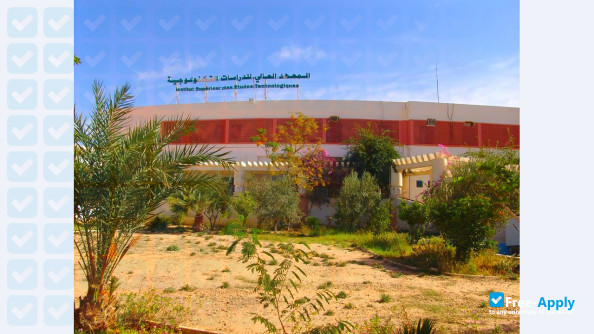 Foto de la Gafsa Higher Institute of Technology Studies #7