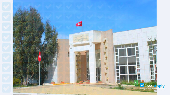 Foto de la University of Carthage Ecole Polytechnique de Tunisie #5