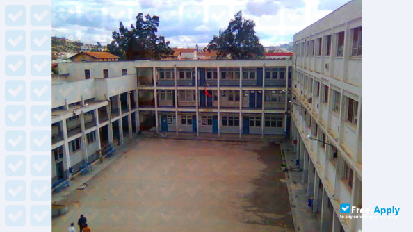 Université de Tunis Ecole Supérieure des Sciences et Techniques de Tunis photo #5