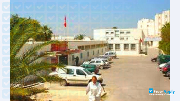 Foto de la Université de Tunis Ecole Supérieure des Sciences et Techniques de Tunis #5