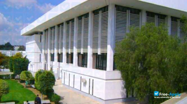 Photo de l’Université de Tunis el Manar Faculté de Droit et des Sciences Politiques de Tunis #4