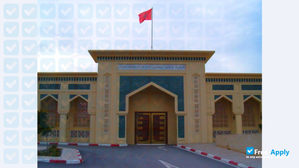 University of Tunis el Manar Faculty of Medicine of Tunis photo #3