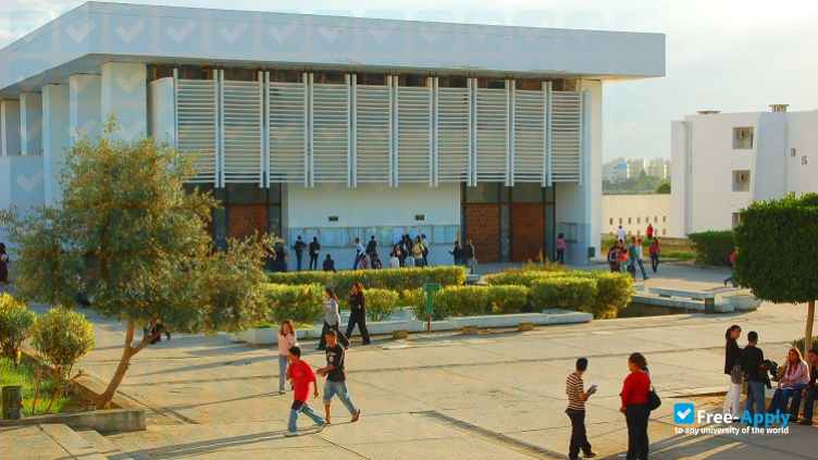 Фотография Université de Tunis el Manar Faculté des Sciences Mathématiques, Physiques et Naturelles de Tunis