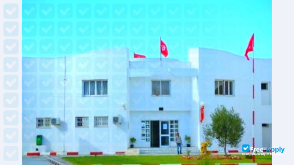 Université de Tunis el Manar Institut Supérieur d'Informatique d'El Manar фотография №3