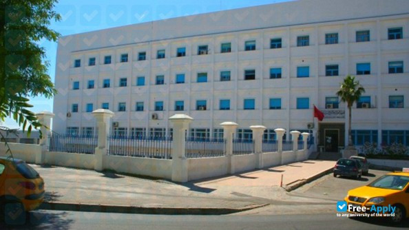 Université de Tunis el Manar Institut Supérieur des Sciences Humaines de Tunis photo #3