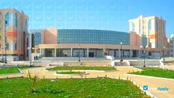 Université Ibn Khaldoun Faculty of Law Economics and Management фотография №5