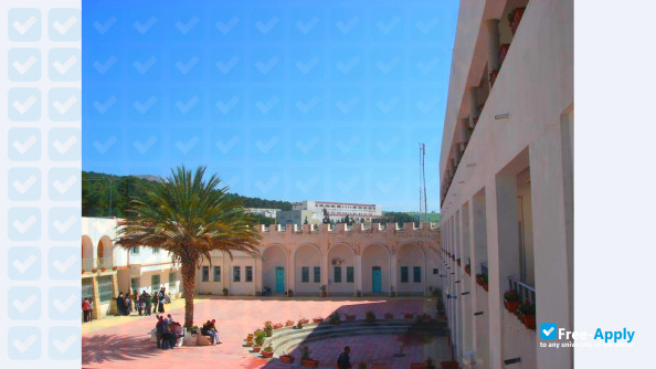 Foto de la University of Jendouba Higher Institute of Applied Studies in Humanity Le Kef #2