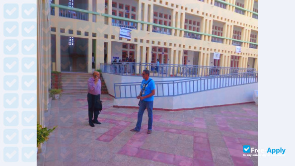 Higher Institute of Applied Languages ​​and Informatics of Béja фотография №3