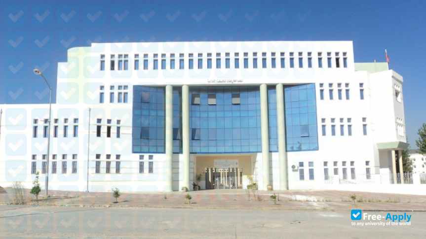 Higher Institute of Applied Languages and Informatics of Béja photo #9