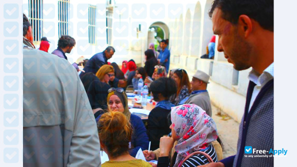 Foto de la University of Kairouan Faculty of Letters and Human Sciences of Kairouan #1