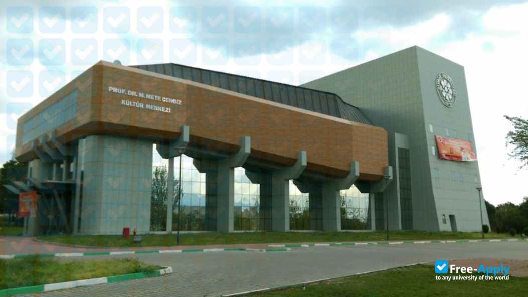 Photo de l’Uludağ University #7