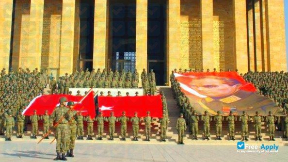 Foto de la Military Academy Turkey / Kara Harp Okulu #7