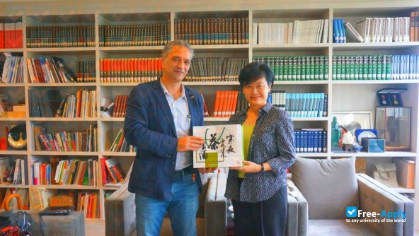 Foto de la Mimar Sinan University of Fine Arts #5