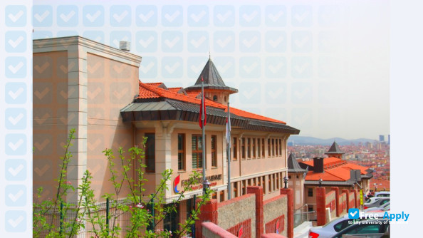 Photo de l’Fatih Sultan Mehmet Foundation University #2